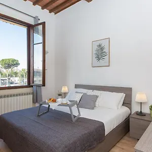 In Rome - Santa Maria Novella Palace Apartamento Florencia